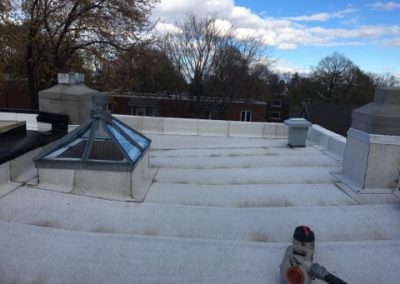 Installation de membrane sur toiture à Laval - Toitures Duvernay à Laval