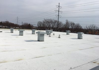 Pose membrane élastomère de toit plat à Ville-Émard - Toitures Duvernay à Laval